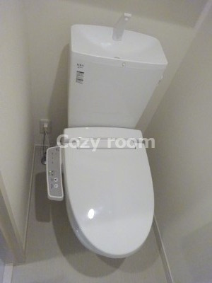 【トイレ】 | リブリ・江坂 | 洗浄暖房便座トイレも快適ポイント♪