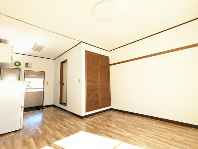 【居間・リビング】 | リラハイツ