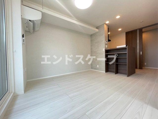 ラルジュ飯塚の居間・リビング|高崎、前橋、伊勢崎エリアのお部屋探しはエンドスケープまで！お客様の理想お聞かせ下さい♪