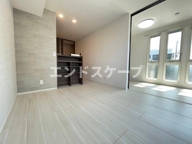 ラルジュ飯塚の居間・リビング|高崎、前橋、伊勢崎エリアのお部屋探しはエンドスケープまで！お客様の理想お聞かせ下さい♪