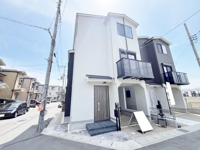 全２４区画新築分譲につき綺麗な街並み■角地■３ＬＤＫ■伏見区久我御旅町３１期の外観|外観