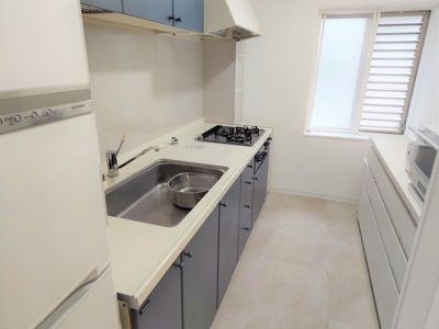 【キッチン】 | ガーデンシティコープ金剛東 6棟 | 約４．６帖のキッチン。丁寧にお使いになられています。