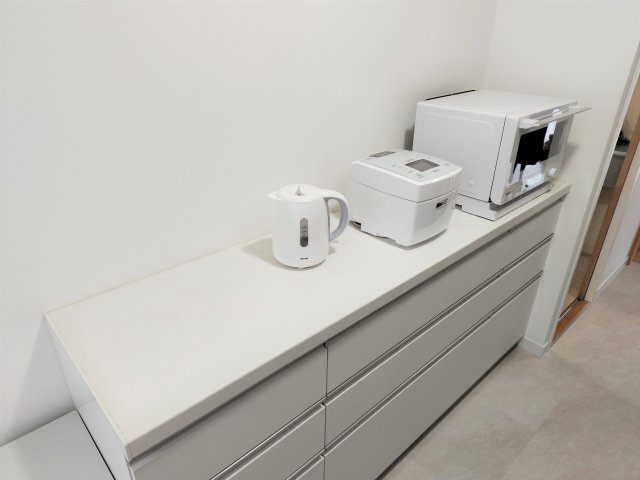 【キッチン】 | ガーデンシティコープ金剛東 6棟 | キッチン内のカップボード