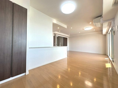 【居間・リビング】 | ローレルコート豊中