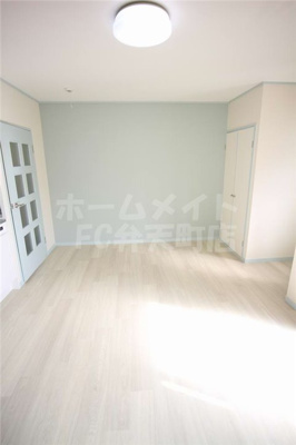 【居間・リビング】 | アーバンモール八幡屋 | こちらの居間で趣味の時間をお楽しみください