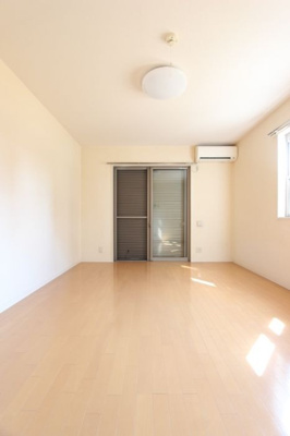 【バルコニー】 | St.PHOENIXII | 別号室の写真になります。現況優先。
