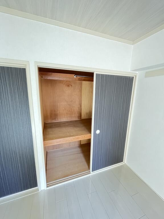 大阪市都島区内代町１丁目の賃貸マンションの収納