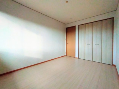 【洋室】 | カーサリンピオ B棟