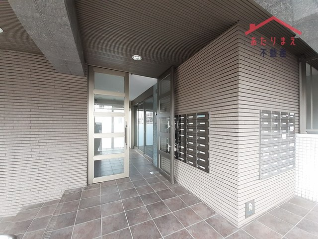 グローヴ・ガーデンＥのエントランス