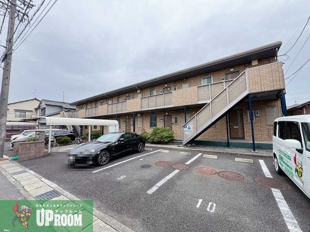 グリーンシード Aの駐車場