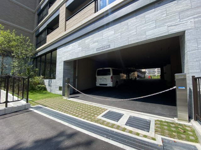 パークシュロス芦屋の駐車場