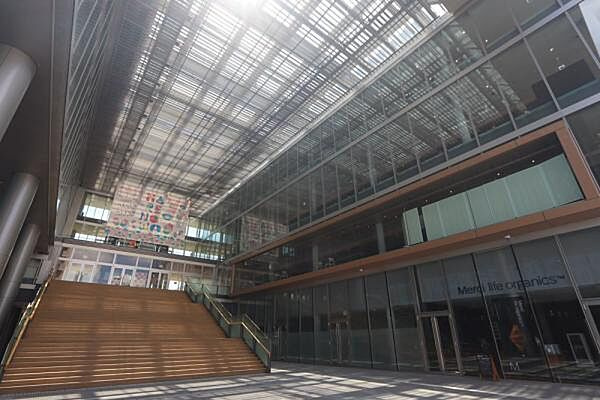 ライオンズタワー岡山千日前の外観