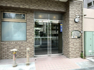 【エントランス】 | 建物の内部です