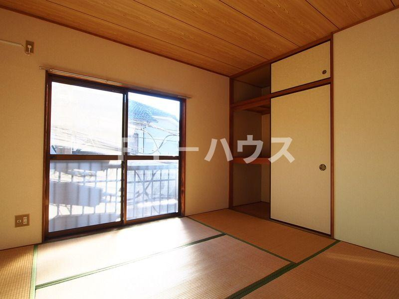 グレイス新検見川の居間・リビング