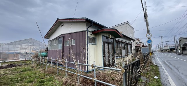 十和田市大字三本木字上平278-5  