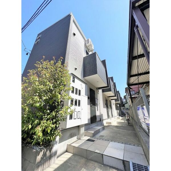 リュミエ本陣のエントランス