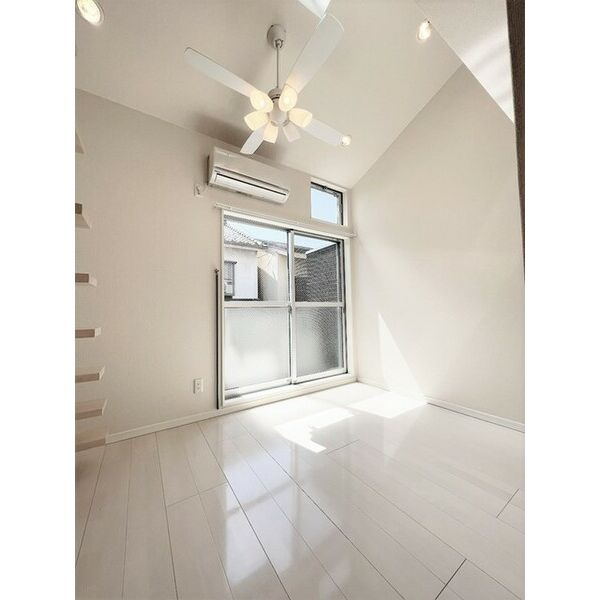 リュミエ本陣の居間・リビング