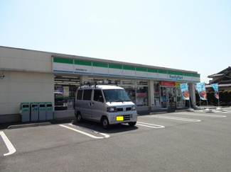 ファミリーマート 秀栄高専通り店まで350ｍ