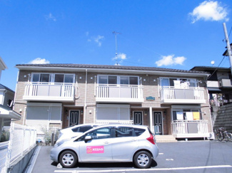 ペット可テラスハウス！前面駐車場でひらけています♪