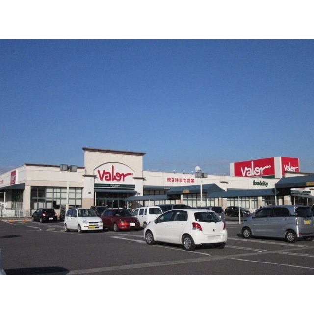 ＬＩＦＥ　ＳＴＡＧＥの周辺|バロー　茜部南店