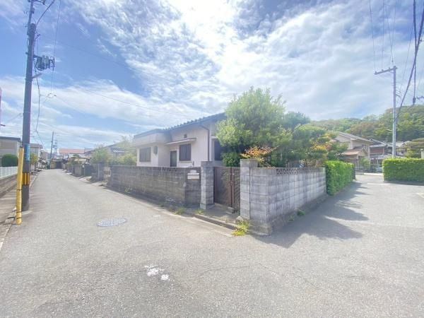 和歌山市打越町　中古戸建の前面道路含む現地写真