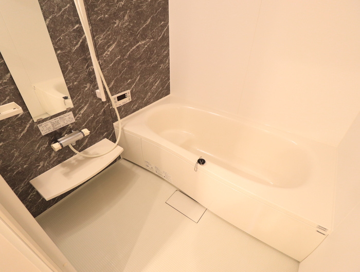 熊本市中央区琴平本町のアパートの浴室