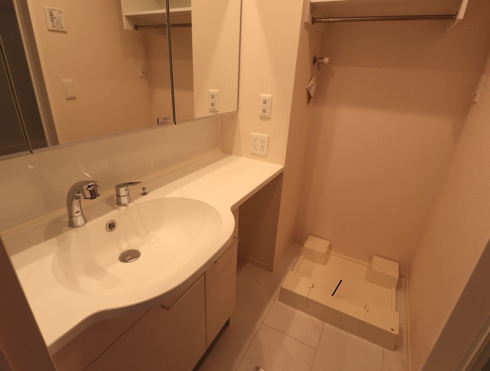 熊本市中央区琴平本町のアパートの独立洗面台