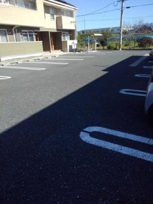 【駐車場】 | クォーク１８Ｂ | 駐車場があります