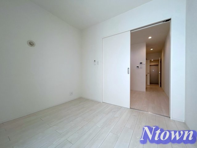 【居間・リビング】 | Okimi house | こちらの居間で趣味の時間をお楽しみください