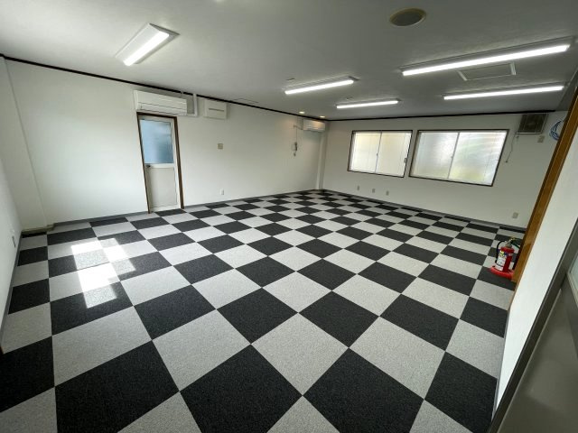 横山ビルの内装