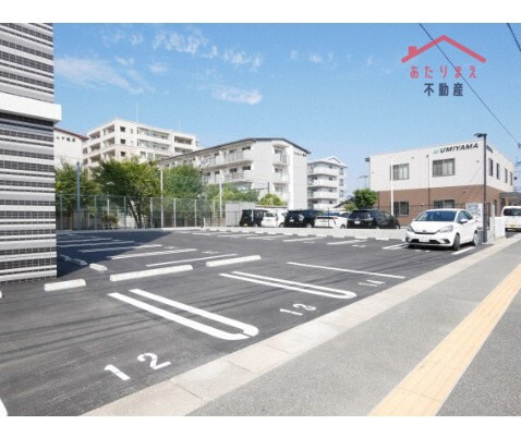 レイ和白の駐車場