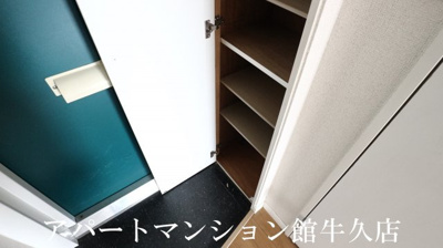 【玄関】 | レオパレスシャトル