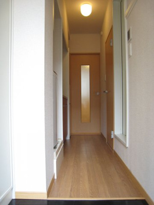 【設備】 | レオパレスフィオーレ船橋 | 玄関から廊下