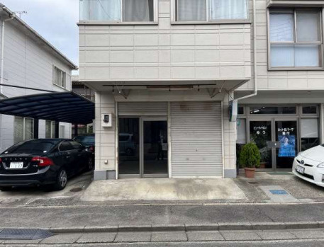 草津市東矢倉２丁目の店舗一部