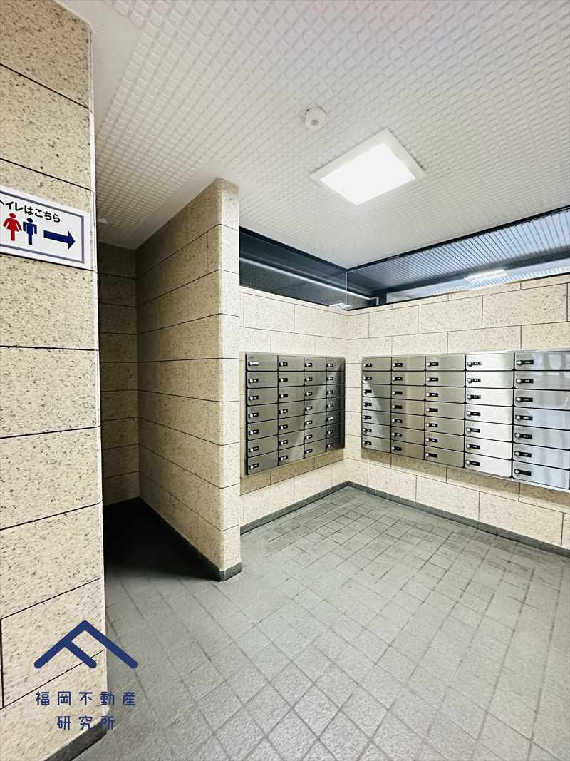 福間駅前エクセル１８のエントランス