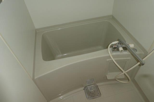 オランジュAの浴室