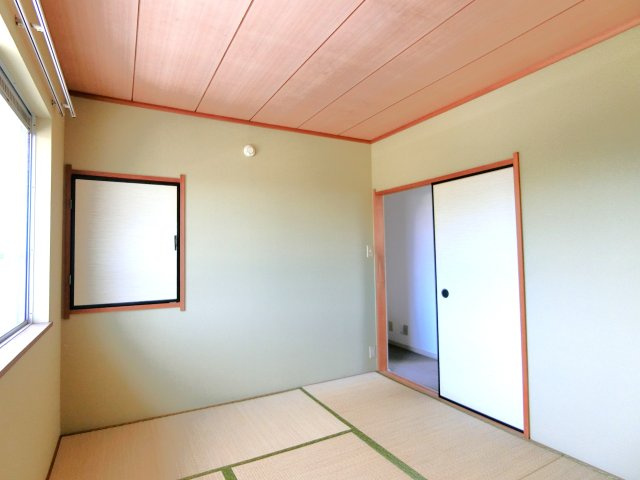 コーポジュンの和室