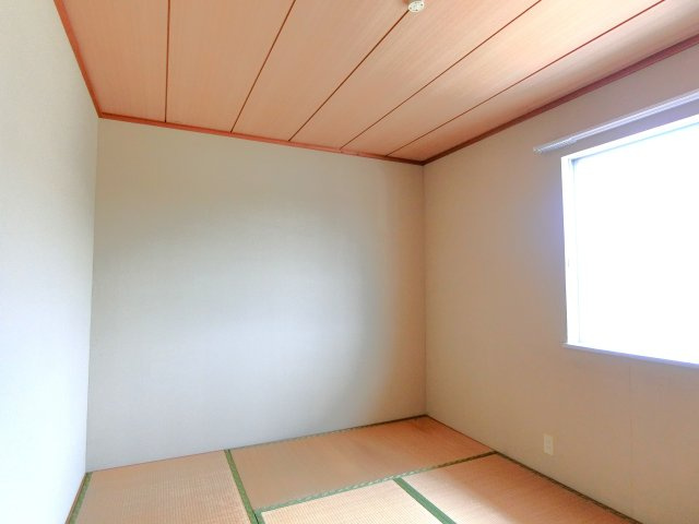 コーポジュンの和室