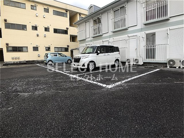 【駐車場】 | メゾン川口 | 駐車場です
