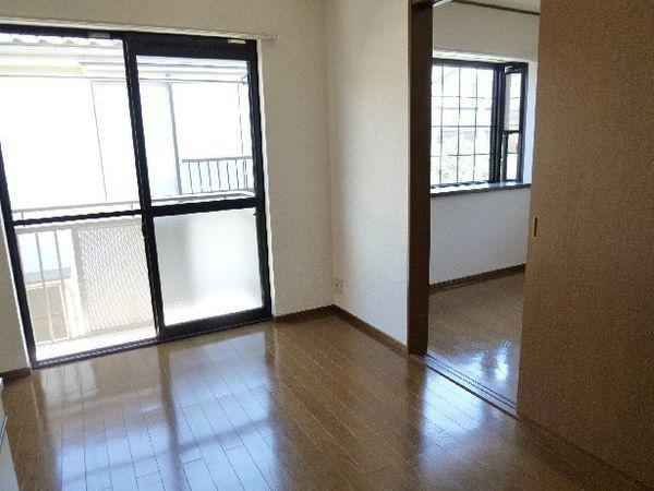 メゾンアリュール