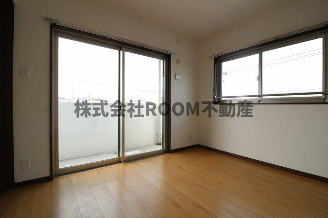 ルミナス下川東の寝室|落ち着いた色調の寝室です