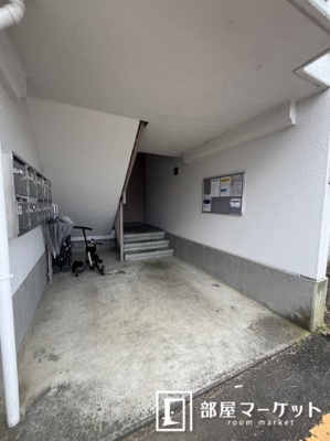 【エントランス】 | コーポジンナカ