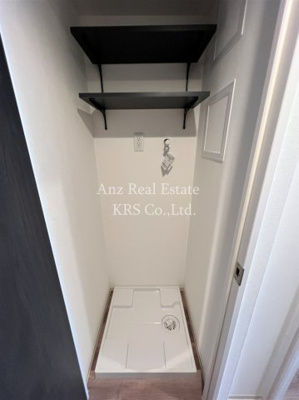 【設備】 | シーズンフラッツ阿波座 | 洗濯機置き場には扉がついています！