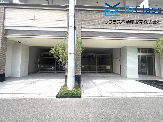 ワコーレKOBE水木通の駐車場