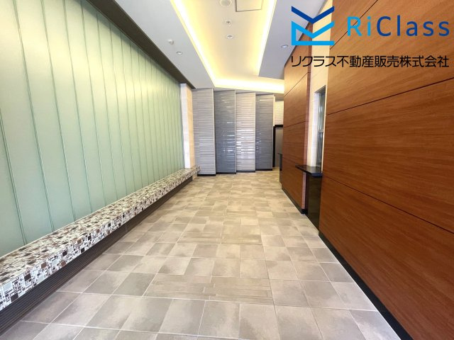 ワコーレKOBE水木通のエントランス|清潔なエントランスです