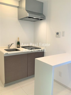 【キッチン】 | アプリーレ京町堀 | キッチンは収納豊富でお料理好きの方に喜ばれています！