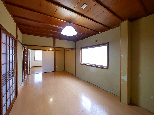 南袋町戸建の洋室|洋室です