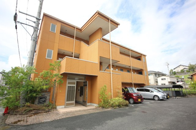 ノビリティマルユウの駐車場