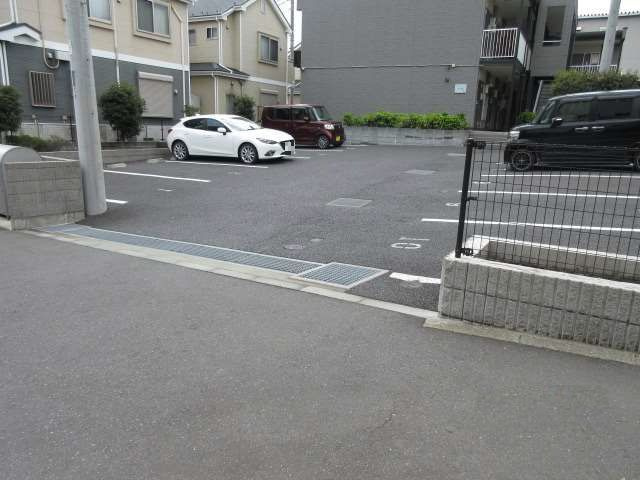 あづま坂の駐車場
