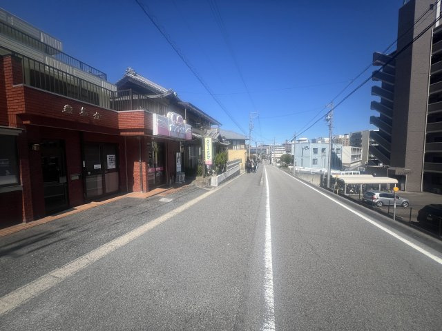 豊田市小坂本町3丁目貸事務所の駐車場